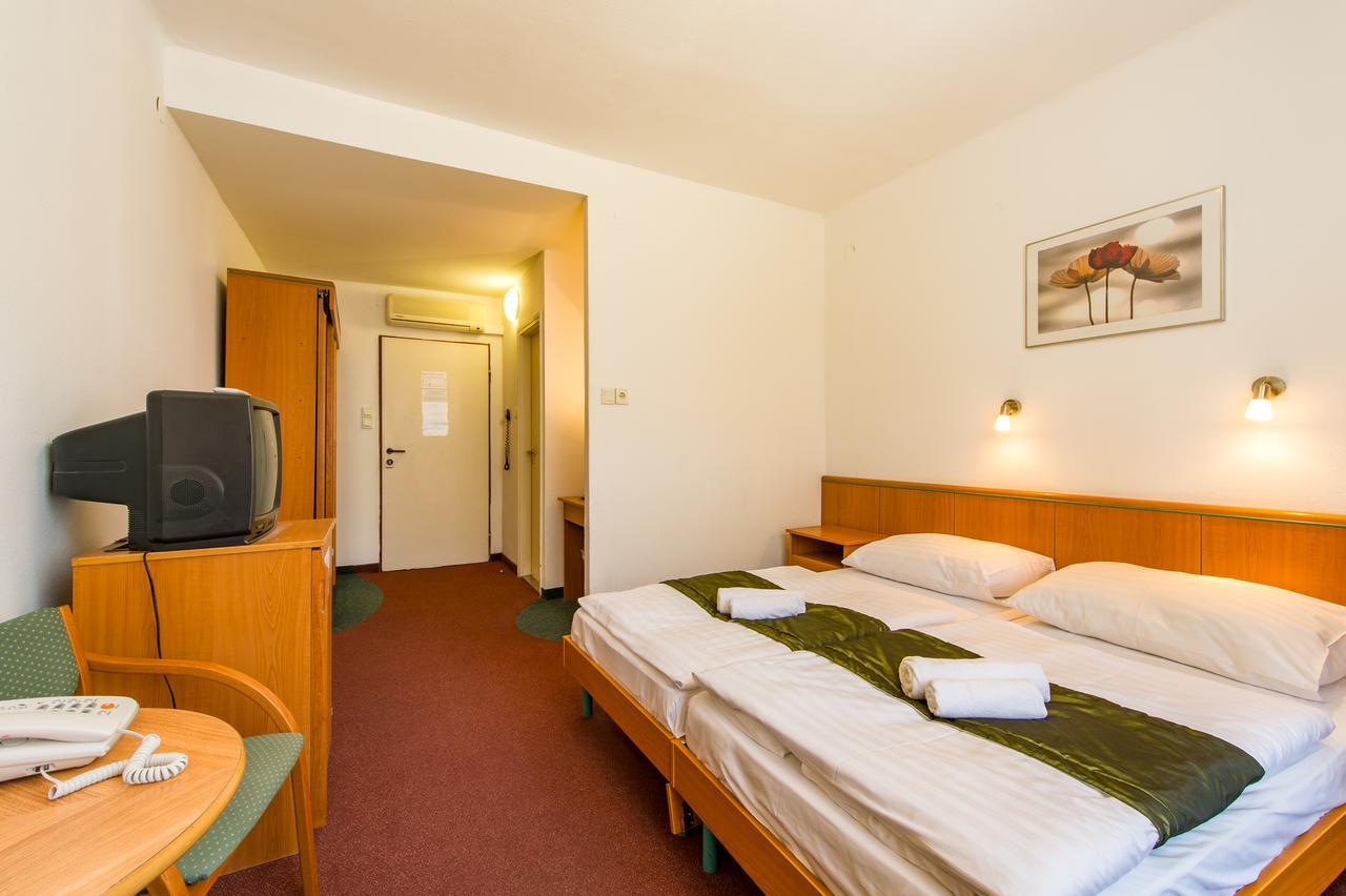 Hotel Griff Budapeşte Dış mekan fotoğraf